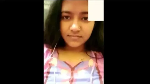 Desi ladkiyon ka secret live nude show hot romance MMS Porn